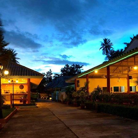 Koh Yao Chukit Dachanan Resort Ko Yao Noi Bagian luar foto