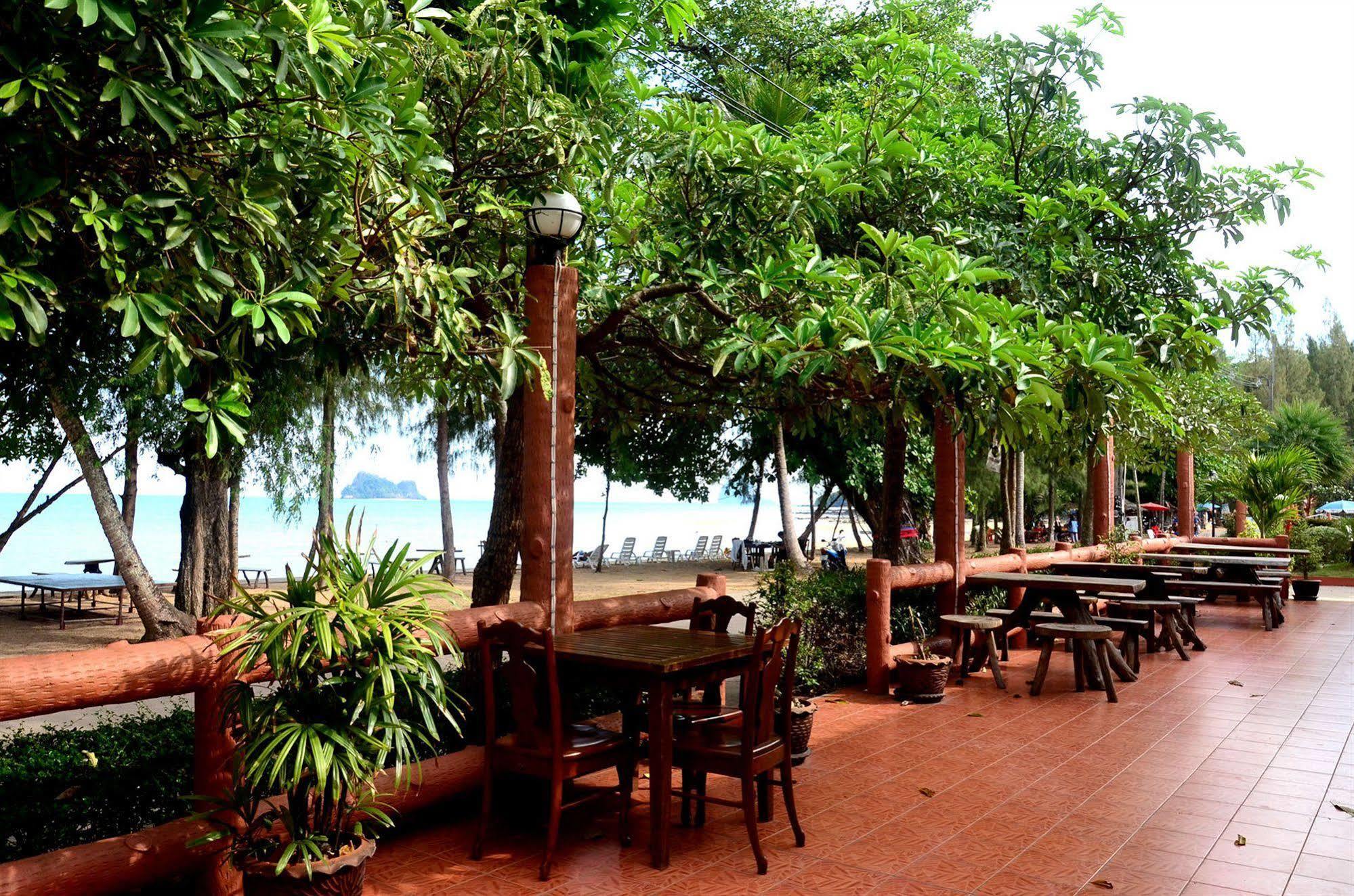 Koh Yao Chukit Dachanan Resort Ko Yao Noi Bagian luar foto